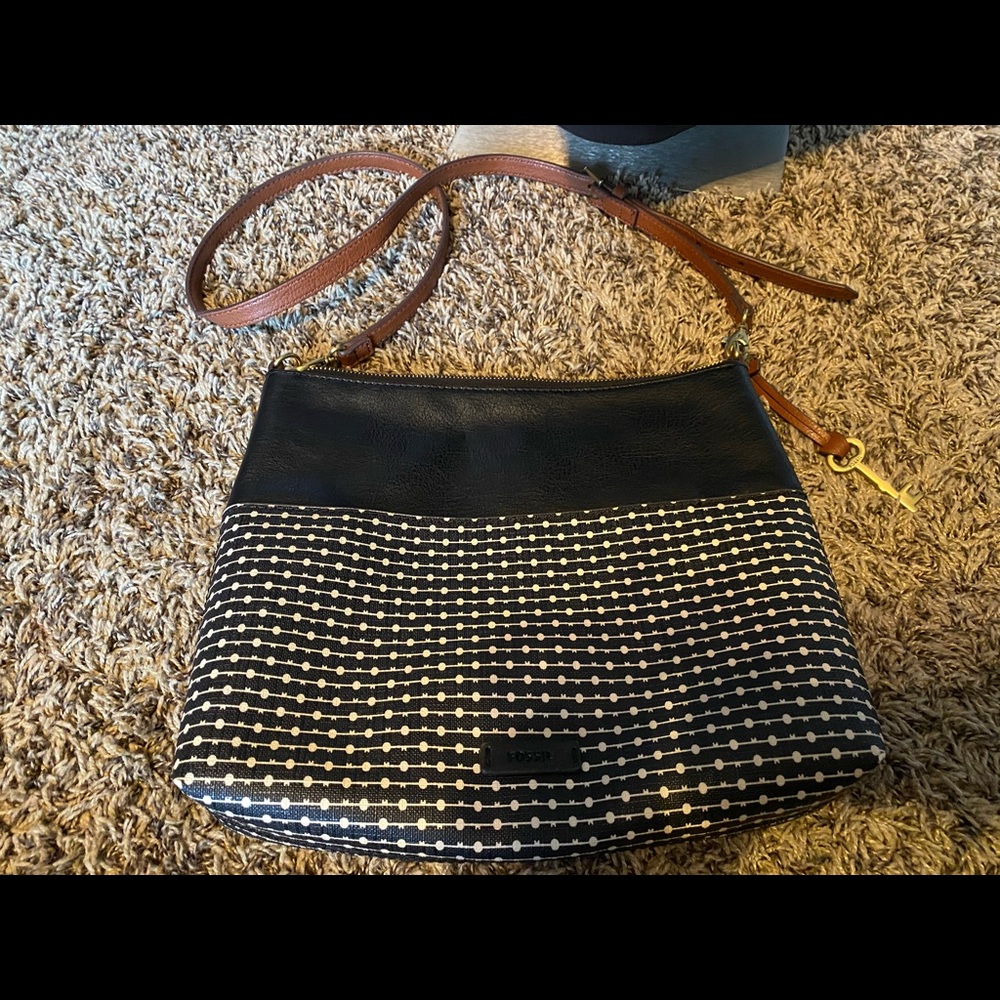 11x12” FOSSIL CROSSBODY PURSE